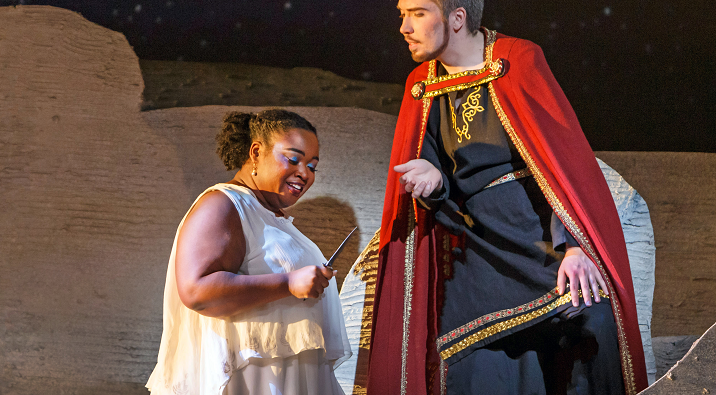 Jazmine Olwalia as Second Priestess in Iphigénie en Tauride (photo credit: David Bachman)